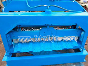 820型琉璃瓦設(shè)備